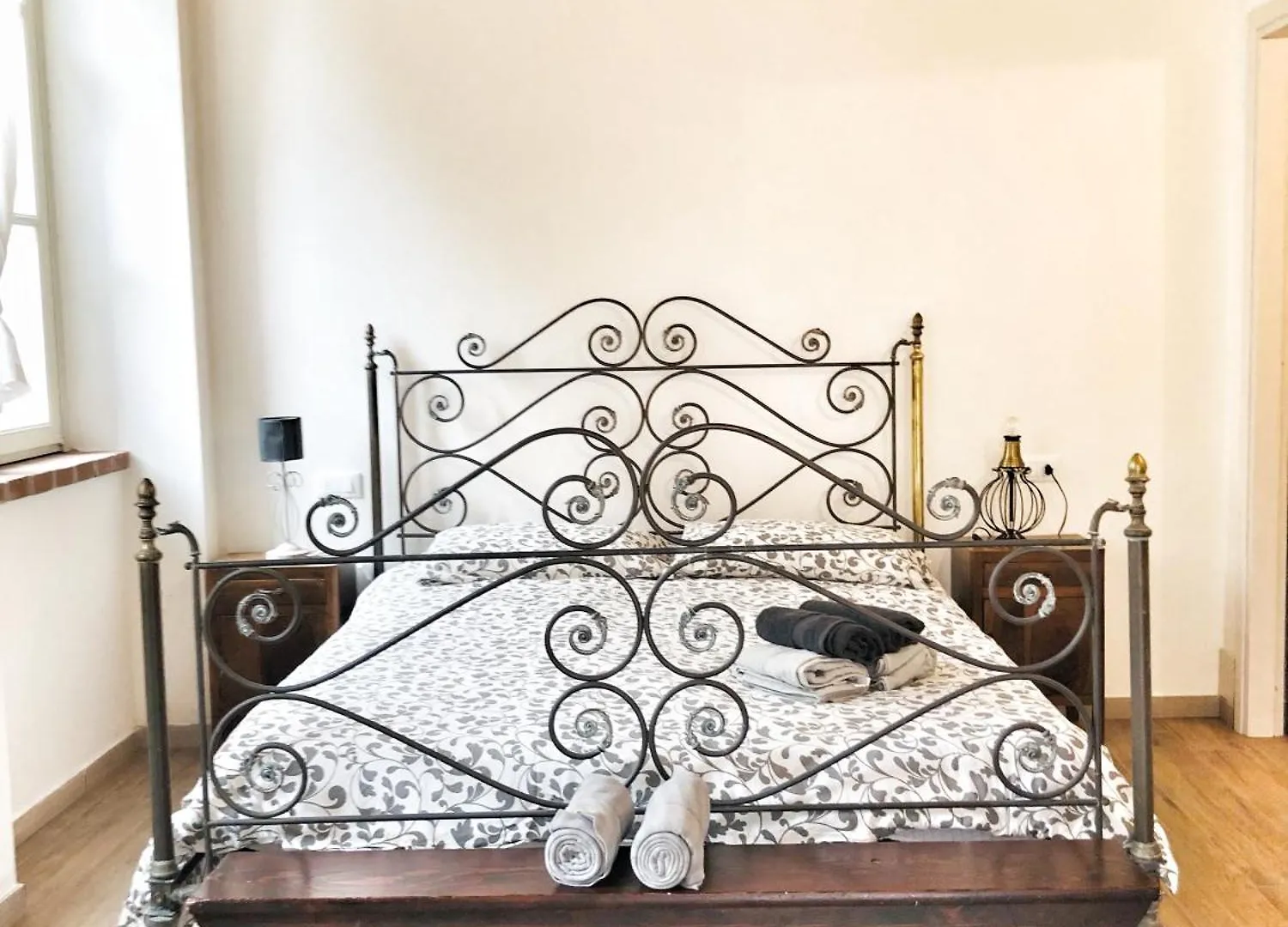 Casa Barteei Bed & Breakfast Monte Isola Italy